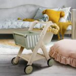 Coche y Andador de Madera Yuppy – Verde